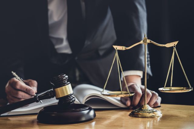 Artículo 202 del Código Penal: CLAVES y SANCIONES Cruciales