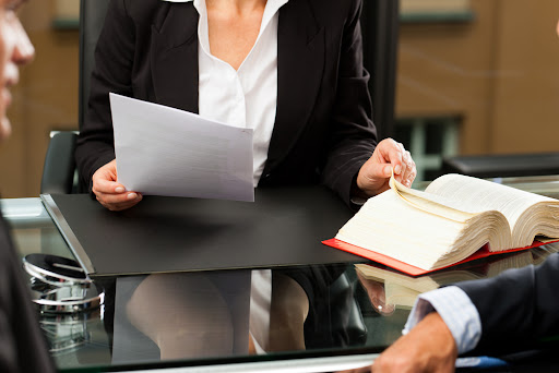 Buscas despachos de abogados en Valladolid confiables