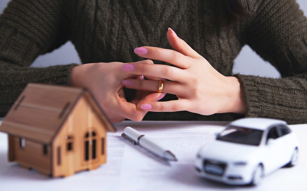 Cómo puedo divorciarme rápidamente y sin complicaciones