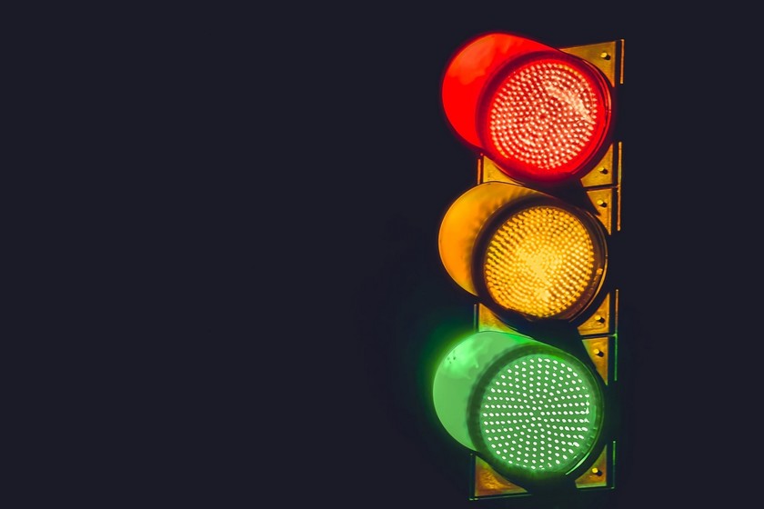 CUÁNTO DURA UN SEMÁFORO EN ROJO Valor, duración y colores