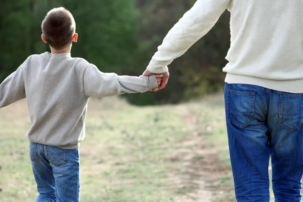 Derechos de un Padre SIN PATRIA POTESTAD: Qué Puedes Hacer