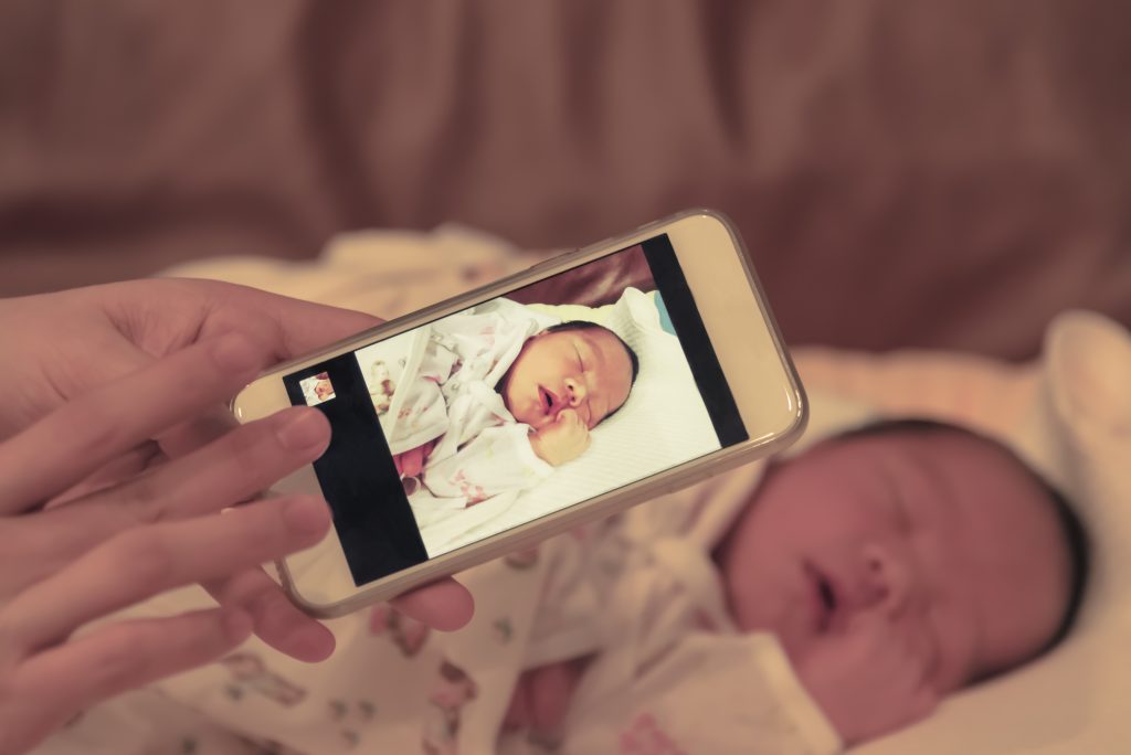 EXPOSER LAS FOTOS DE TUS HIJOS: ¡CUIDA SU PRIVACIDAD!