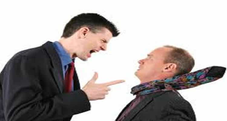 Insultar a un compañero de trabajo JUSTIFICA DESPEDIRLO
