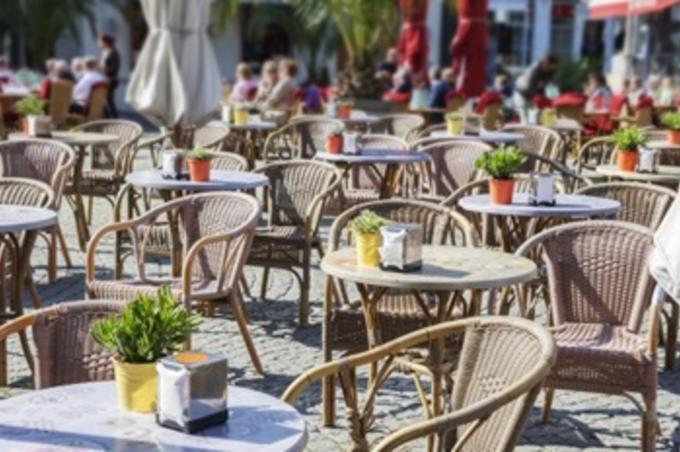 LEY DE TERRAZAS DE BARES Y RESTAURANTES: NORMAS Y SANCIONES