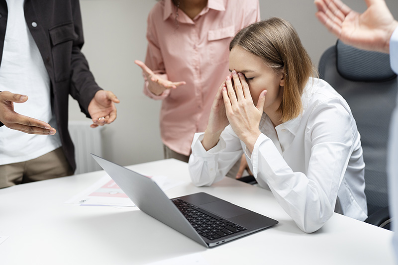 Maltrato Psicológico en el Trabajo: Cómo Actuar Legalmente