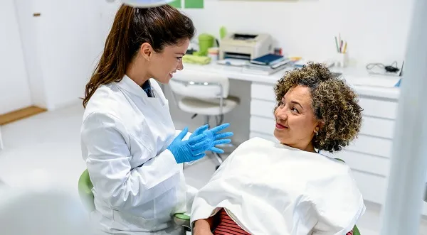 Qué es y cómo contratar el seguro de responsabilidad civil para clínicas dentales