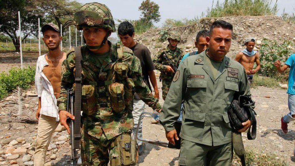Qué implica y qué consecuencias tiene la deserción militar en Venezuela