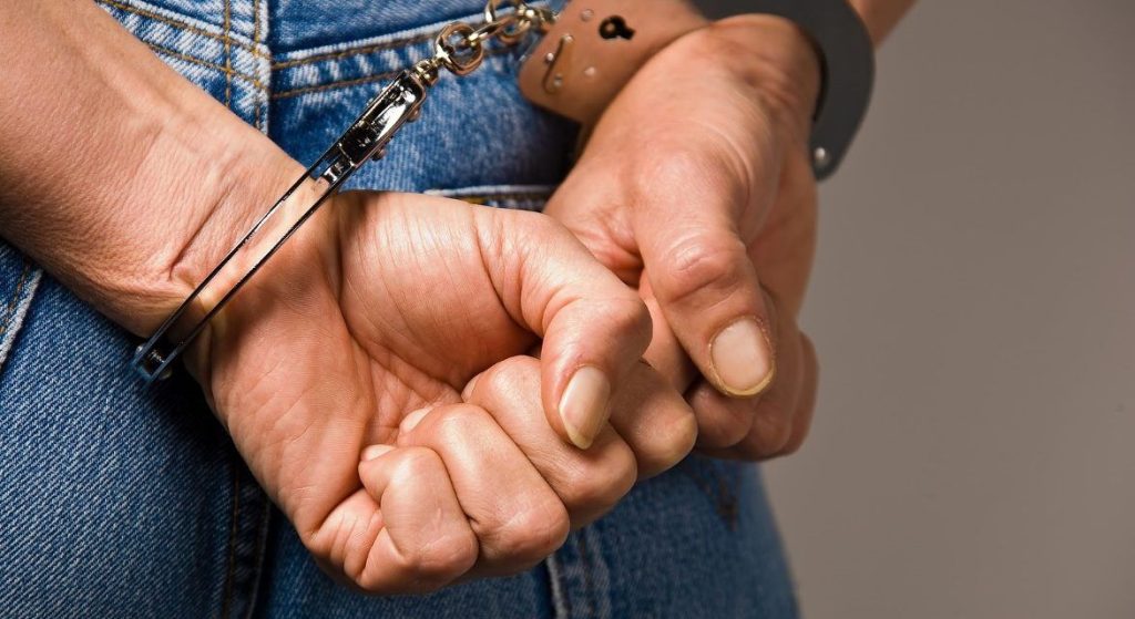 Se puede VIVIR JUNTOS con una ORDEN DE ALEJAMIENTO