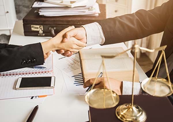 Valores DE UN ABOGADO: Misión, Visión y VALORES CLAVE
